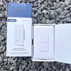 Smart wall switch